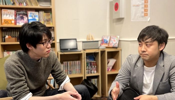 学習支援塾ビーンズの教室長山本浩貴と副代表長澤啓が話します